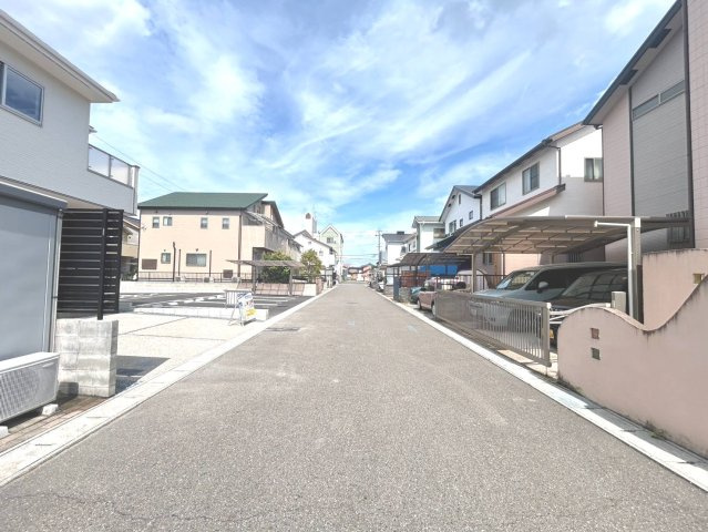 【商談中】新築戸建　一宮市別明町１期　全３区画分譲の前面道路含む現地写真|■前面道路　■ヤマダ不動産　株式会社リライフ　
■夢のマイホーム購入をフルサポートします！