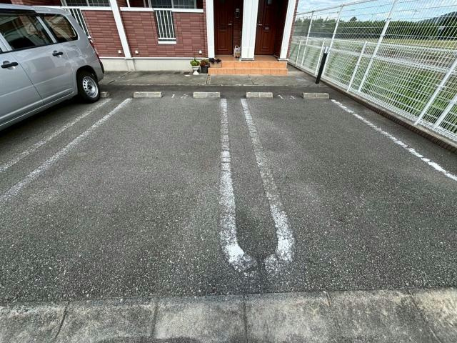 アメニティⅡの駐車場