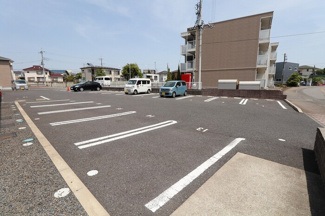 【駐車場】 | セレーナ並木 | 駐車場