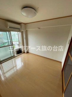 【居間・リビング】 | 目黒中央マンション