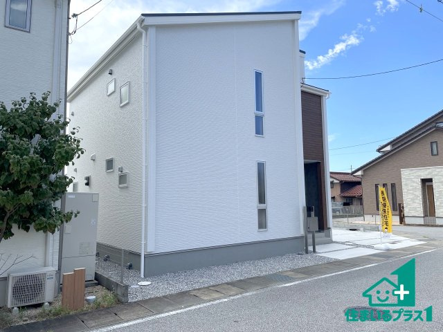 ★26(土)27(日)現地見学可能！★彦根市鳥居本町　限定1邸の外観|安心の10年保証！外観を美しく保ち、雨水で汚れを落とします！気になることがありましたら、お気軽にお問い合わせください！