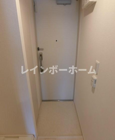 リブリ・明原の玄関|収納もある玄関です