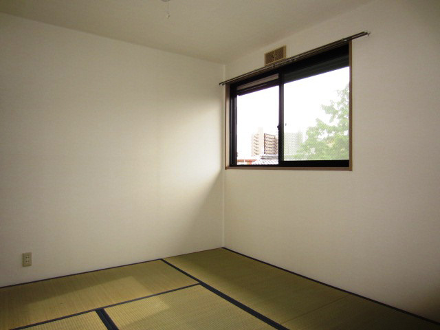 【寝室】