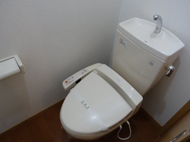 レイク・ノナのトイレ