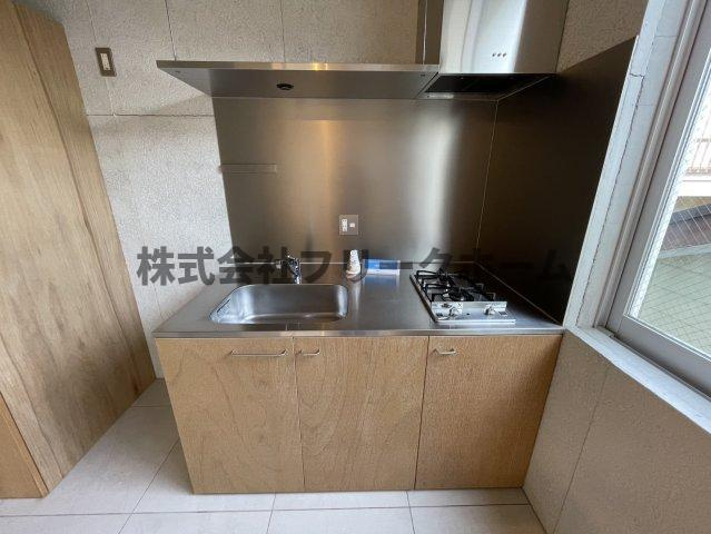 DECKSのキッチン|別部屋参考写真です。