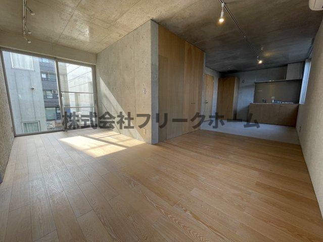 DECKSの居間・リビング|別部屋参考写真です。