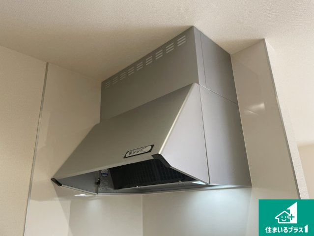 彦根市鳥居本町　第2期　新築一戸建ての設備|汚れにくいスロットフィルタでお手入れラクラク！ＬＥＤ照明付き！
