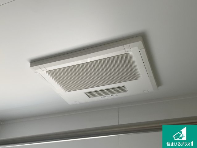彦根市鳥居本町　第2期　新築一戸建ての冷暖房・空調設備|四季を通して快適なバスライフをお手伝いする浴室暖房乾燥機！浴室の乾燥・暖房・涼風・換気はもちろん、２４時間換気にも対応！