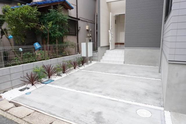 越谷市伊原2丁目 新築分譲住宅の駐車場
