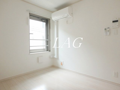 【居間・リビング】 | マーレ千住仲町 | 洋室のお部屋です。