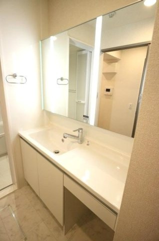 D-room WEST PARK 西宮北口の洗面所
