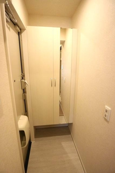 D-room WEST PARK 西宮北口の玄関
