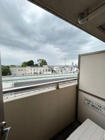 プレール・ドゥーク用賀のバルコニー|お洗濯にも便利なバルコニー付き