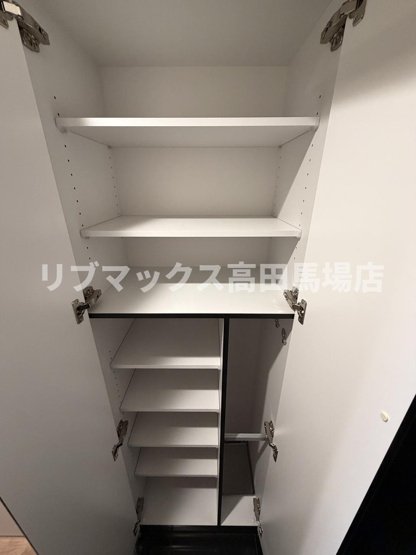 【収納】レガリス目白学習院下