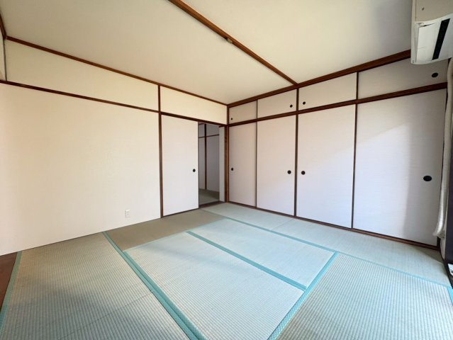 渦が森コーポ１９号館の和室