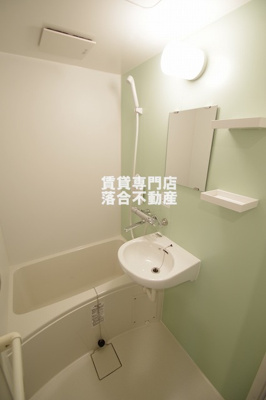 【浴室】 | シュガーハウスⅠ | コンパクトで使いやすいお風呂