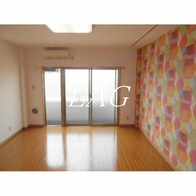 【居間・リビング】 | リトルベル | 洋室のお部屋です。
