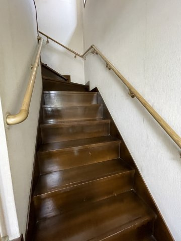 土居町津根　中古住宅のその他|階段