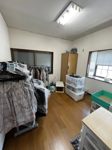 土居町津根　中古住宅の洋室