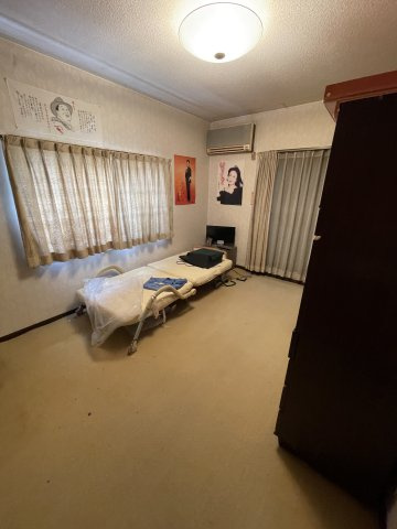 土居町津根　中古住宅の洋室