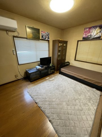 土居町津根　中古住宅の洋室