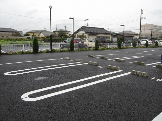 サンライズ・レジデンス　Ⅱの駐車場|駐車場完備です