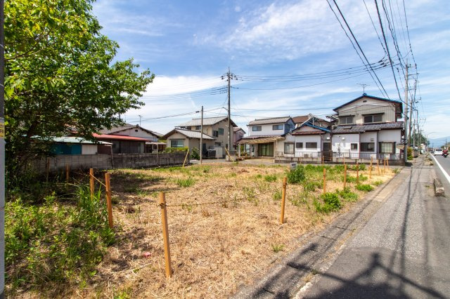 足利市小俣町の売地の外観|周辺は落ち着いた住宅エリアで、静かで暮らしやすい住環境。