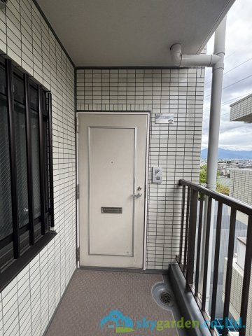クリオ平塚弐番館の玄関