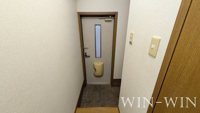 ドルフ・サンフラワーの玄関