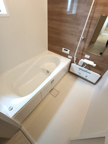 三郷市　新和4丁目　新築戸建　全2棟の浴室|お風呂で日々の疲れを落としましょう