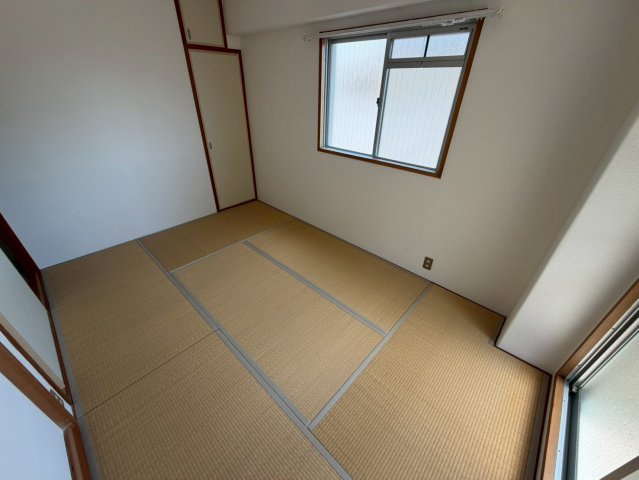 甲南メゾン青木の和室