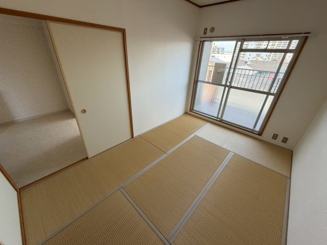 甲南メゾン青木の和室