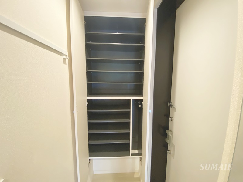 さいたま市中央区鈴谷４丁目の賃貸マンションの収納|シューズボックスです☆