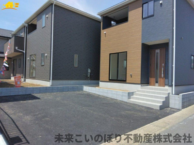 【駐車場】 | Cradle garden加須市南町第3　1号棟 | 駐車スペースはゆとりのある2台分確保されています。
車の運転が不安な方もゆっくり入出庫できるので安心です。
