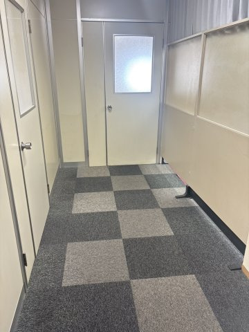【売事務所・工場・倉庫】大津市国分2丁目のその他|2F通路