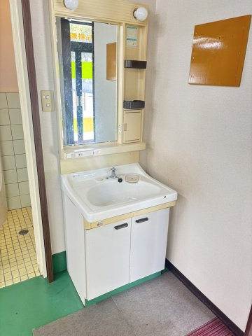 【売事務所・工場・倉庫】大津市国分2丁目の独立洗面台