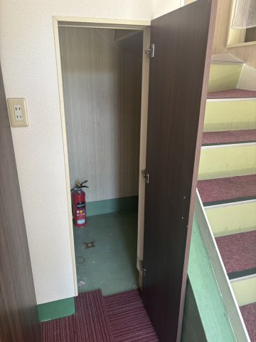 【売事務所・工場・倉庫】大津市国分2丁目の収納|大きなスペースがあり、収納には困りません