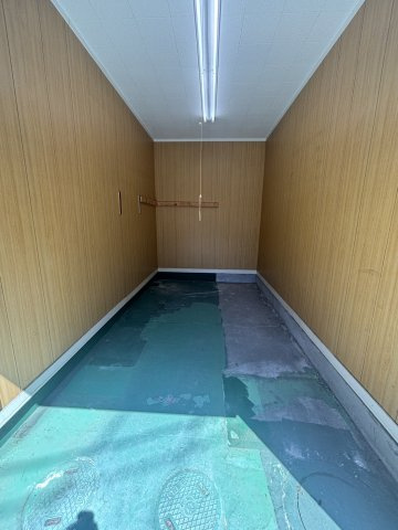 【売事務所・工場・倉庫】大津市国分2丁目のその他|広々とした倉庫