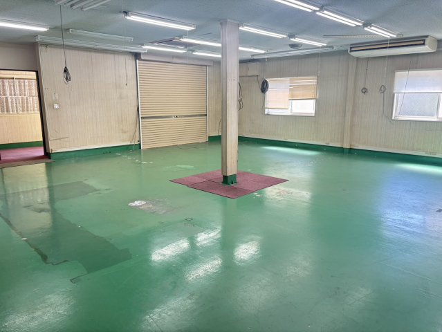 【売事務所・工場・倉庫】大津市国分2丁目の洋室|事務所、作業場に使いやすい広さ