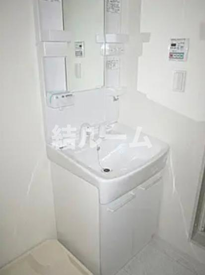 北区中十条３丁目のアパートの洗面所