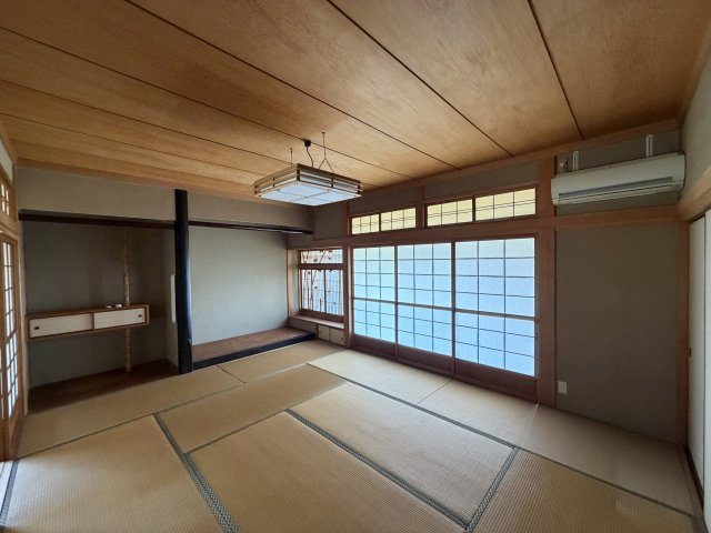 西高泊売家の和室