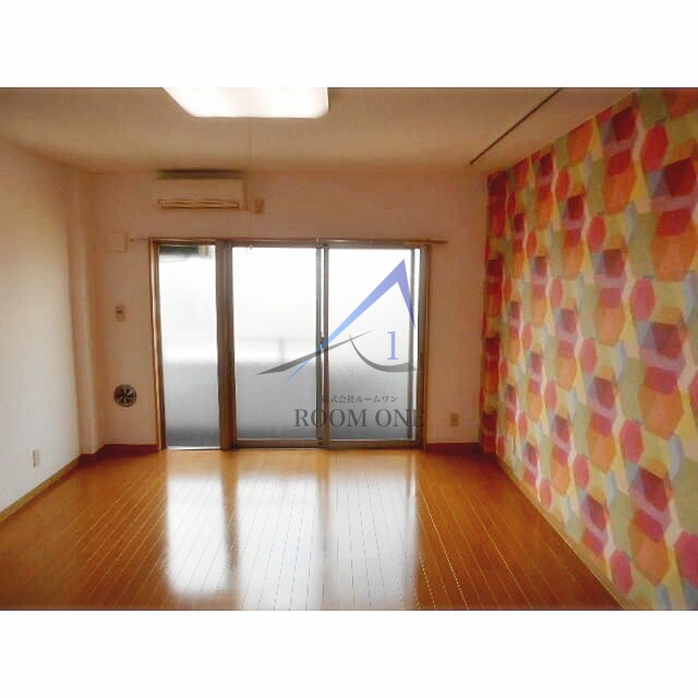 リトルベルの居間・リビング|洋室のお部屋です。