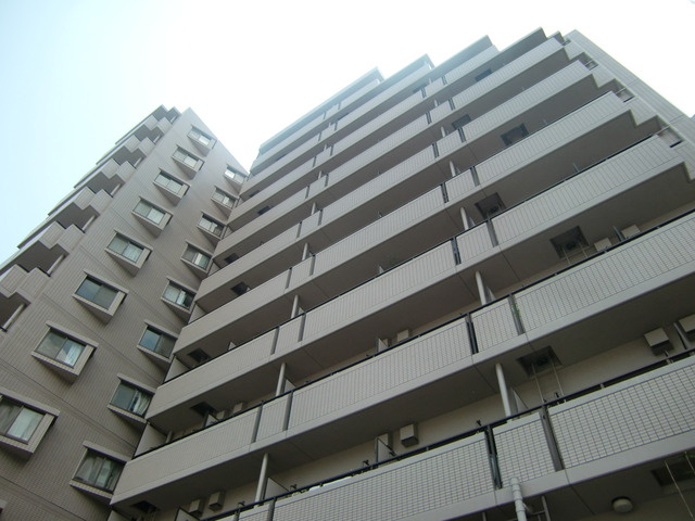 藤和シティホームズ灘の外観
