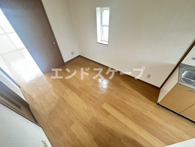 シャルマンヒルズの居間・リビング|高崎、前橋のお部屋探しはエンドスケープまで！お客様の理想お聞かせ下さい♪