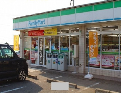【周辺】 | シェルドミール | ファミリーマート土手町店まで270m