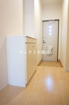【玄関】 | シェルドミール | 明るい玄関です