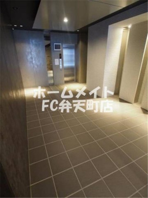 【ロビー】 | ファーストレジデンス大阪ベイサイド | 落ち着いたロビーです