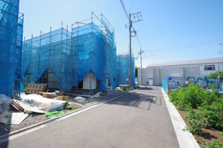 【前面道路含む現地写真】 | 【仲介手数料無料！！】町田市木曽西3丁目　新築戸建て（全7棟）B号棟　5290万円