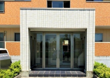 【エントランス】フィネス下中野 