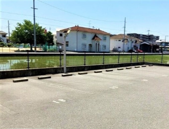 【駐車場】フィネス下中野 